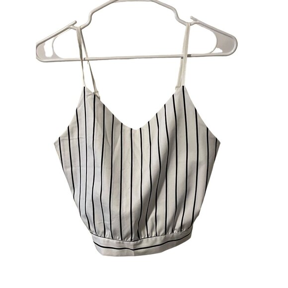 Zaful Size M Women's Striped Crop Top With Button Detail #K-4-53-0 - Picture 1 of 9